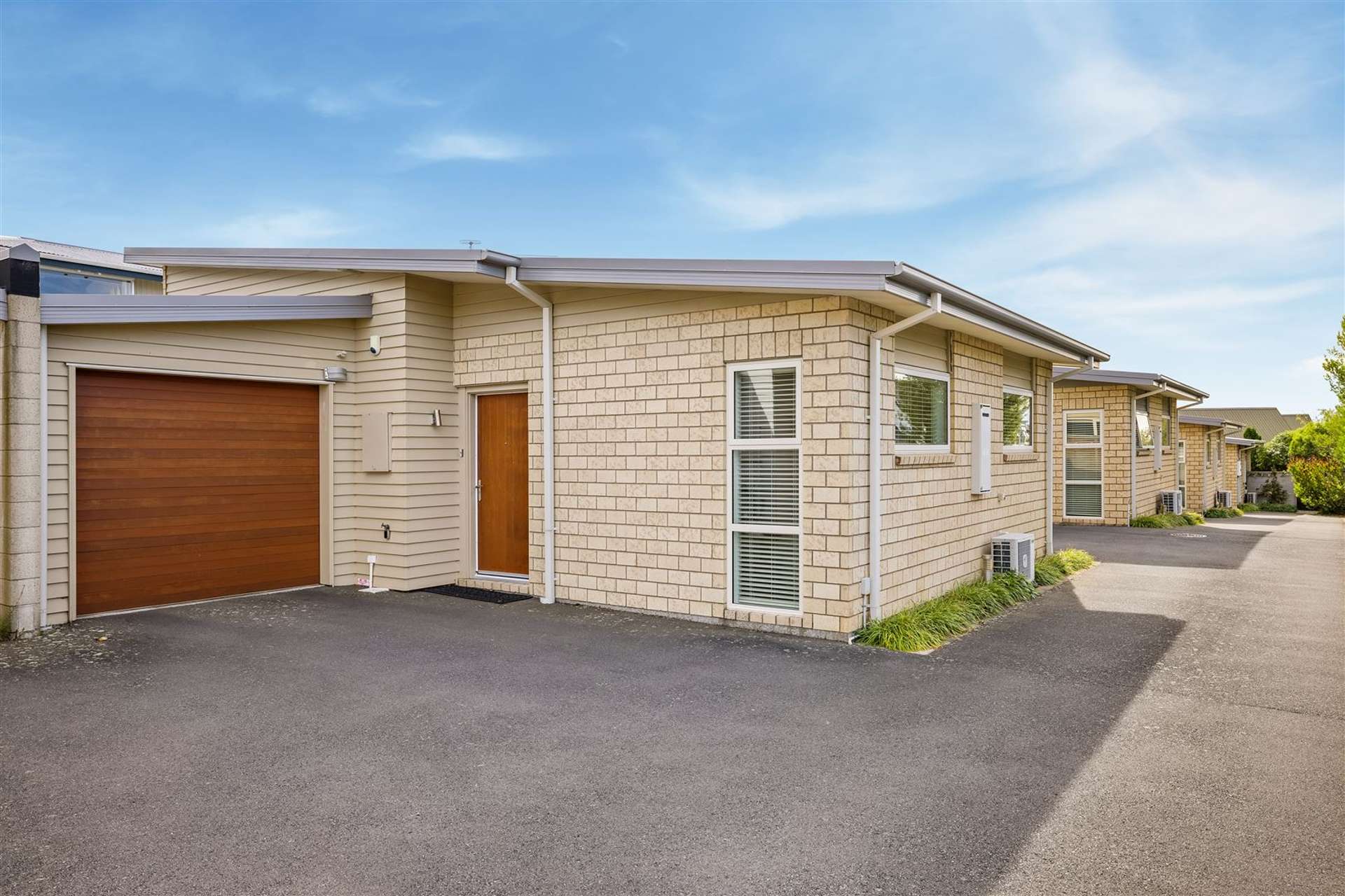 2/43 Main Road Redcliffs_0