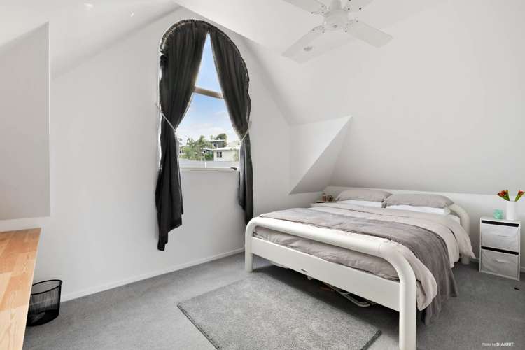 2/96 William Bayes Place Red Beach_10