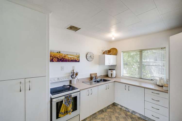 8 Peddie Street Taradale_2