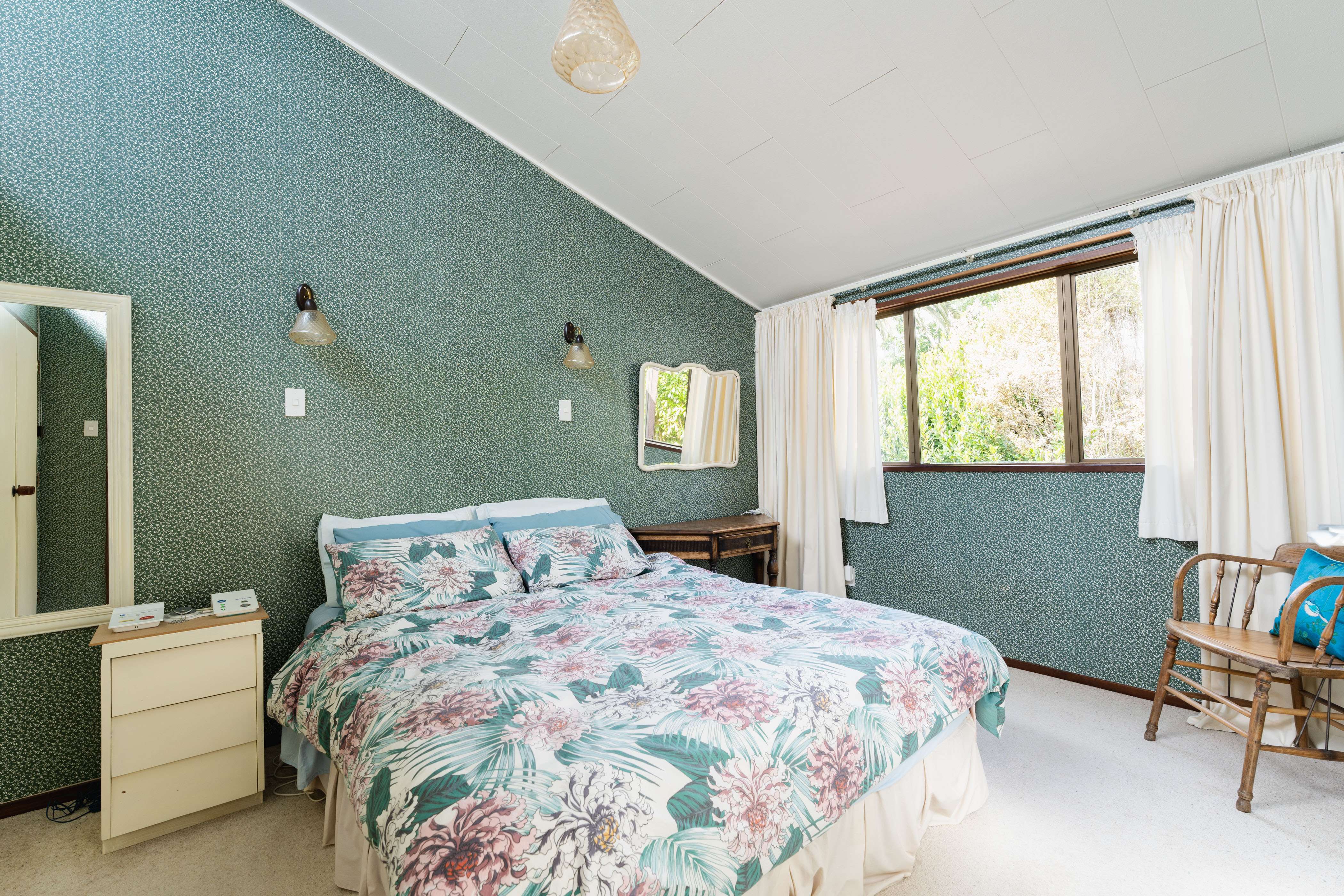 2/23a Howard Street Macandrew Bay Dunedin City Houses for Sale