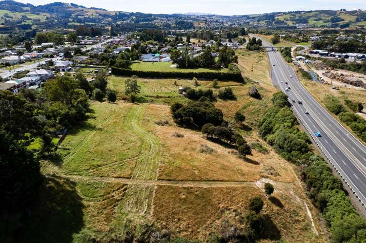 127A Main Road Fairfield_7