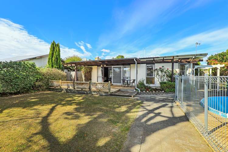 15 Kirkcaldy Place Flaxmere_19