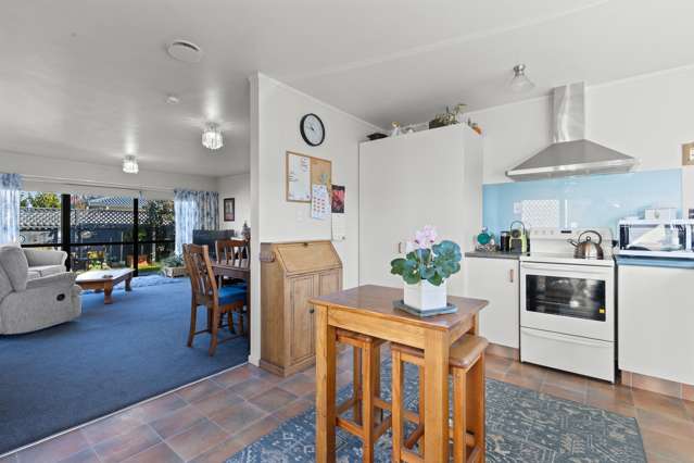 2/51 High Street Renwick_3