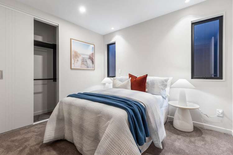 56 Picnic Point  Road Hobsonville_15
