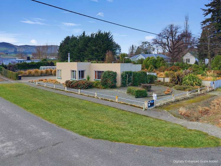 9 Meadow Street Lumsden_26
