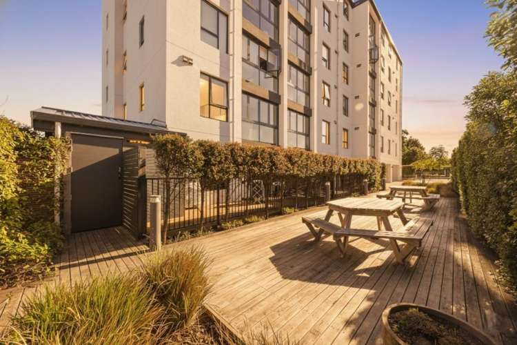 504/82 Jellicoe Road Panmure_16