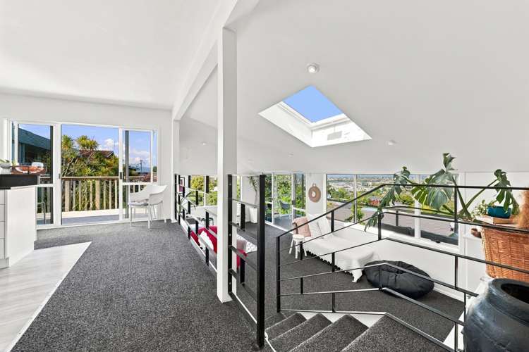 2/9 Sunset Road Totara Vale_18