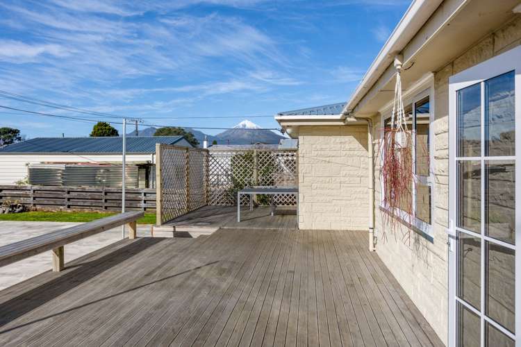 16 Cumming Street Okato_22