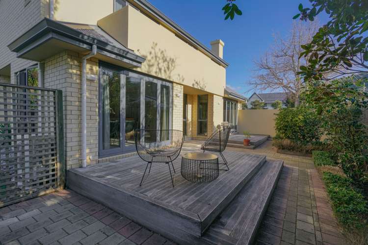 69 Nayland Street Sumner_24