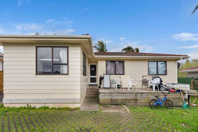 15 Edwin Freeman Place Ranui_1