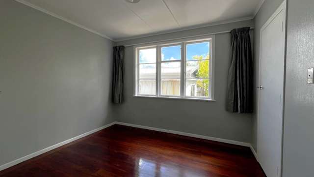 8 Raumati Crescent Onerahi_4