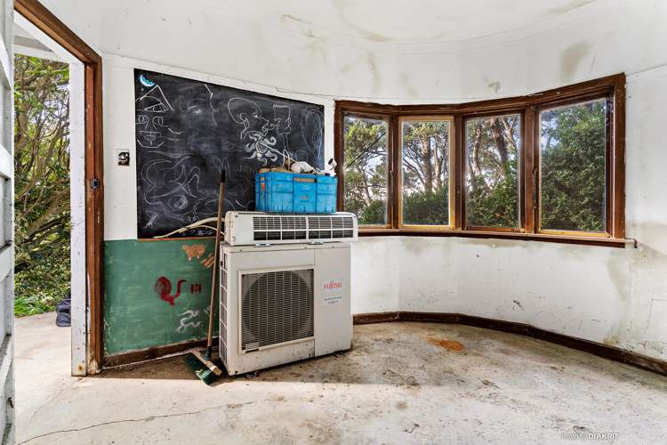 94 Mortimer Terrace Brooklyn_10