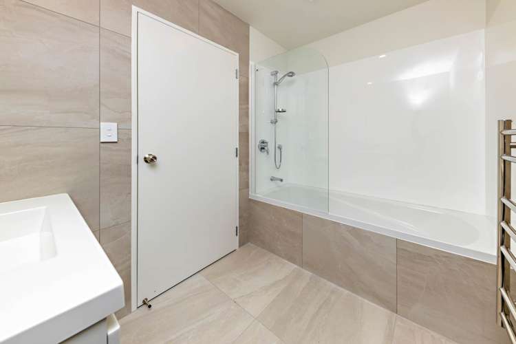 13 Fernly Rise Flat Bush_9