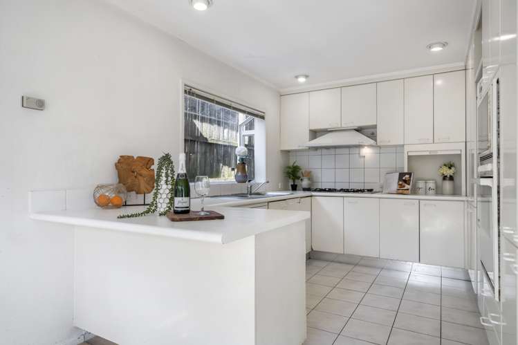 1/24 Clonbern Road Remuera_5