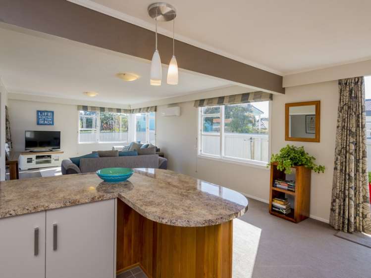 18a Mahana Road Paraparaumu Beach_13