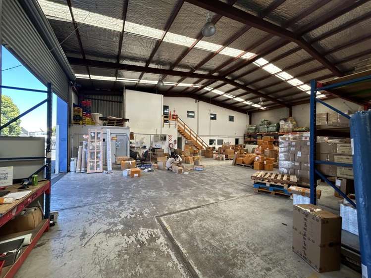 8a Rennie Drive Mangere_3