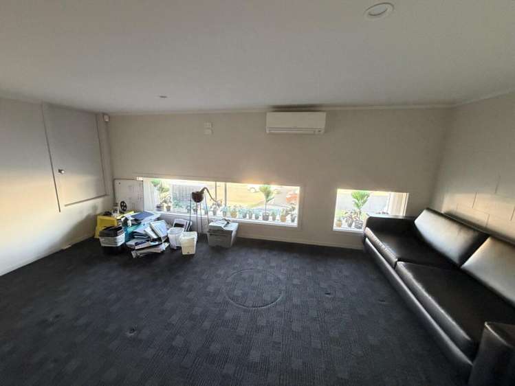 9 Crum Avenue New Lynn_16