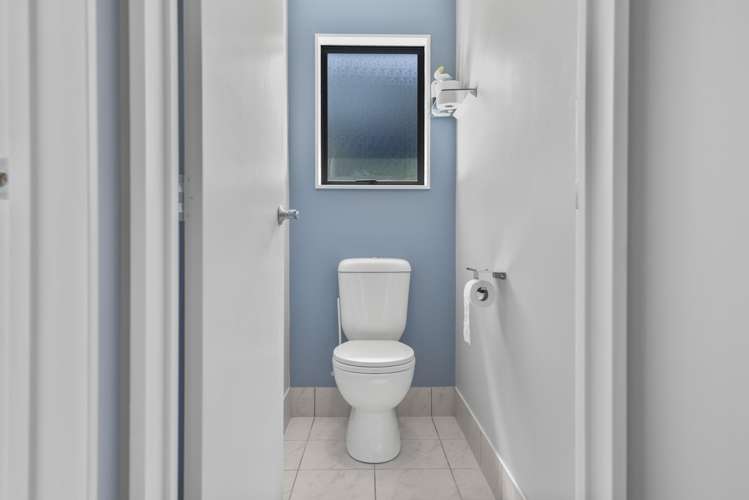 96 Brian Crescent Stanmore Bay_13