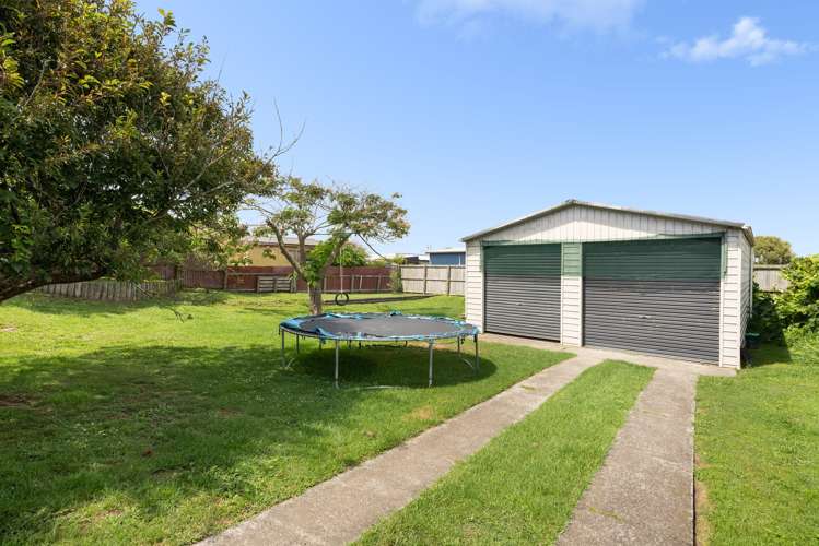 16 Costello Crescent Pukehina_15