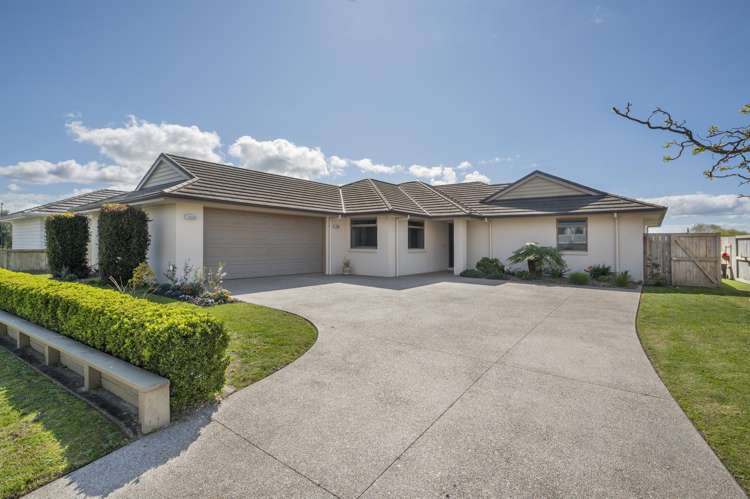 186 Rowesdale Drive_0