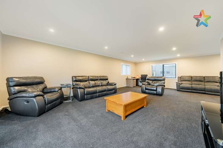 6 Jack Vaughan Grove Wainuiomata_4