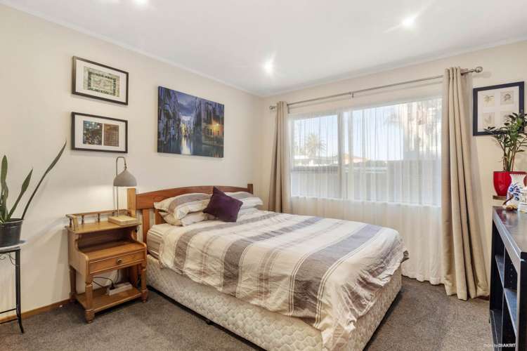 1/4 Pine Street New Lynn_9