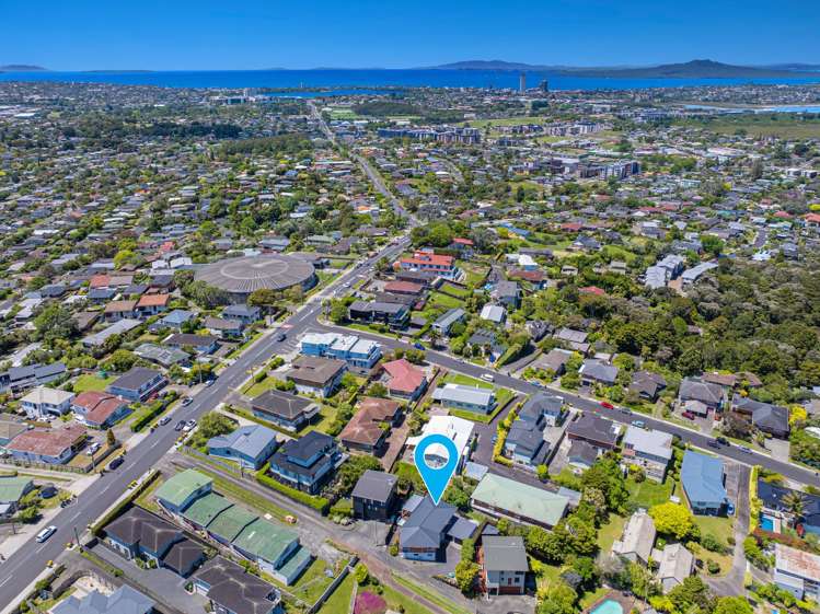 2/83a Pupuke Road Northcote_20