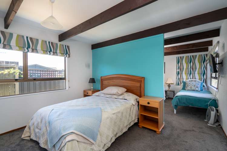 2/15 Mere Road Taupo_11