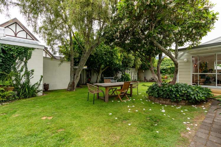 536 Grey Street Hamilton East_19