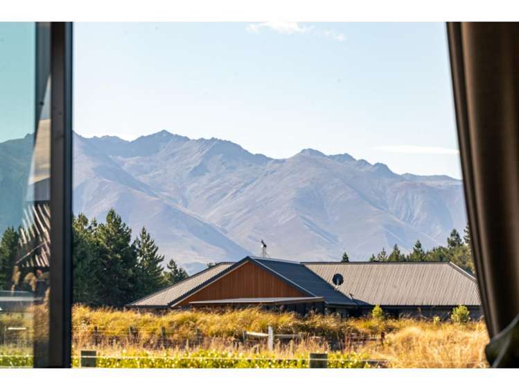 1 Tussock Crescent Twizel_7