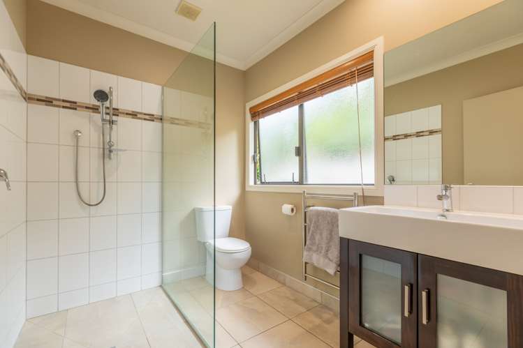 134 Kent Terrace Taradale_14