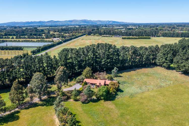 113 Lawford Road West Melton_37