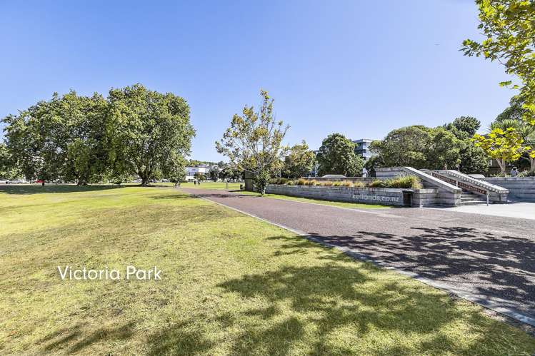 2a/8 Fisher-Point Drive Auckland Central_17