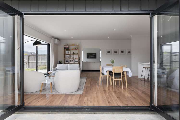 18 Atlantic Drive Fitzherbert_12