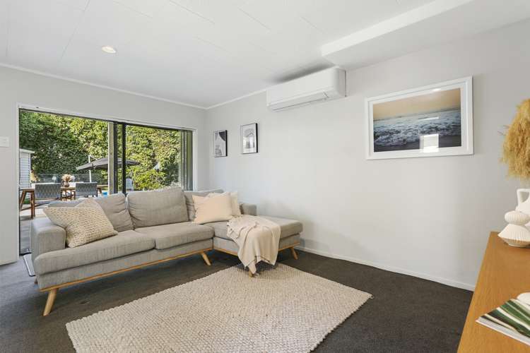 6 May Avenue Te Atatu South_8