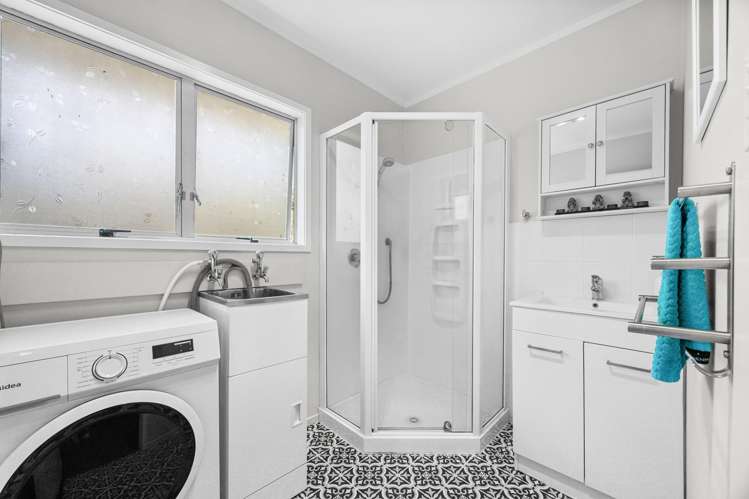 5/19 Bayside Avenue Te Atatu Peninsula_11