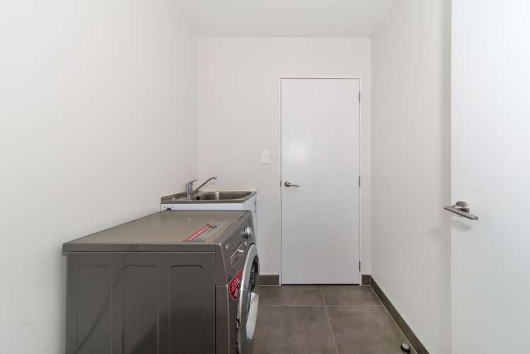 49 Leo Street Glen Eden_22