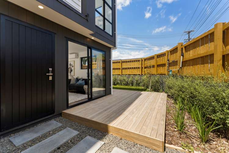 40b Royal View Road Te Atatu South_10