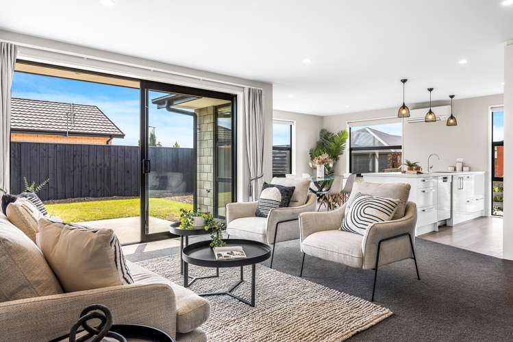 35 Bonecrusher Street Lincoln_8