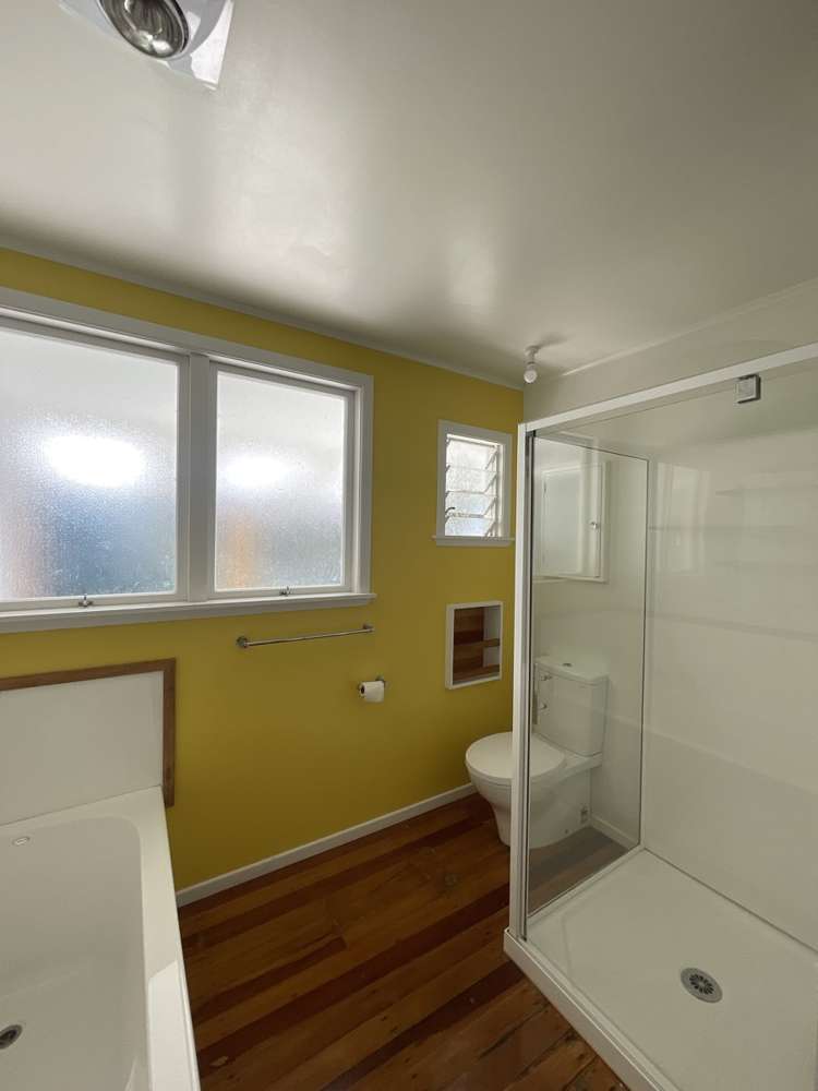 27 Main Road Makaraka_12