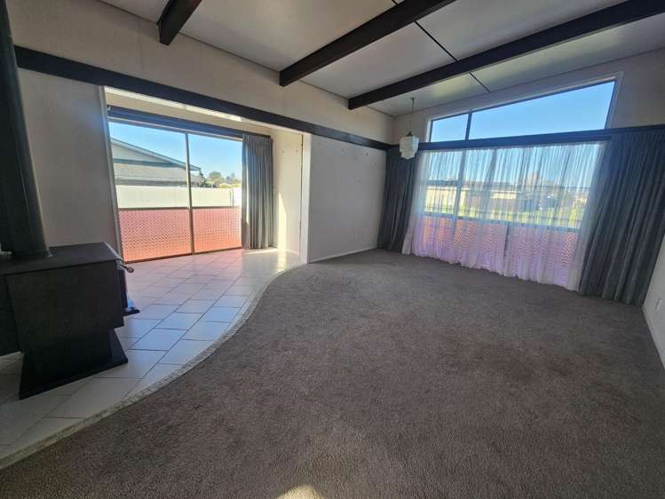 8 Rewa Street 1240_4
