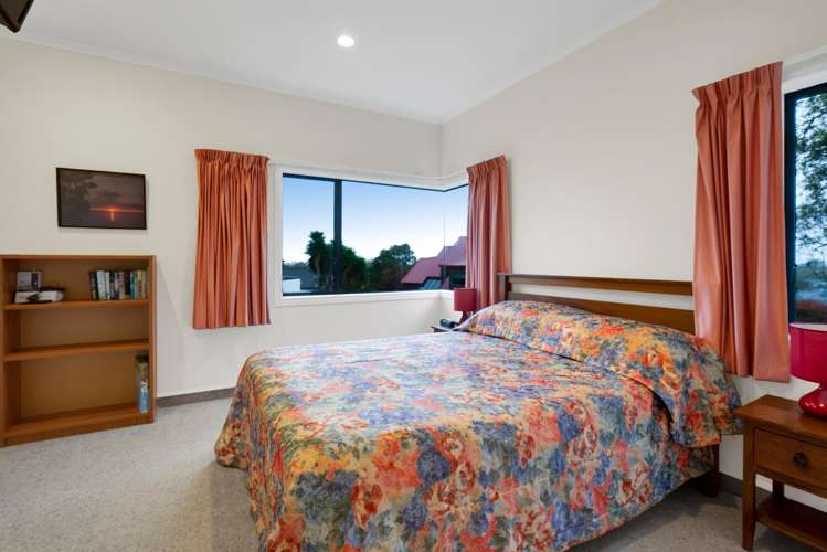 23f Veale Road Frankleigh Park_24