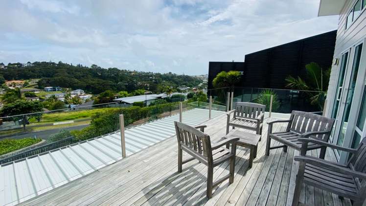 63 Hawaiian Parade Arkles Bay_11