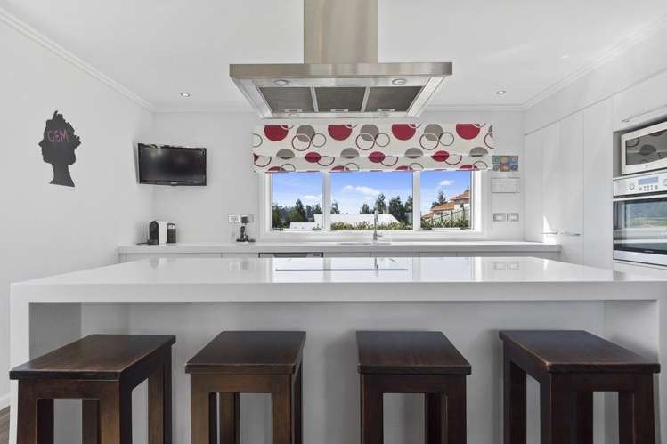 14 Te Otinga Place Pyes Pa_6