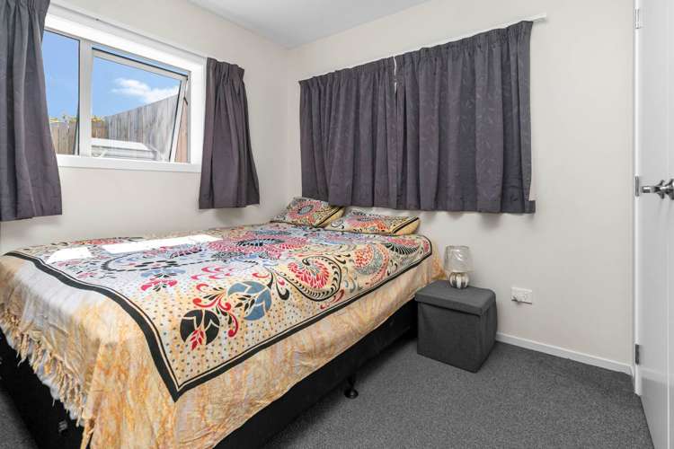 2/16 Fairway Drive Mount Roskill_3