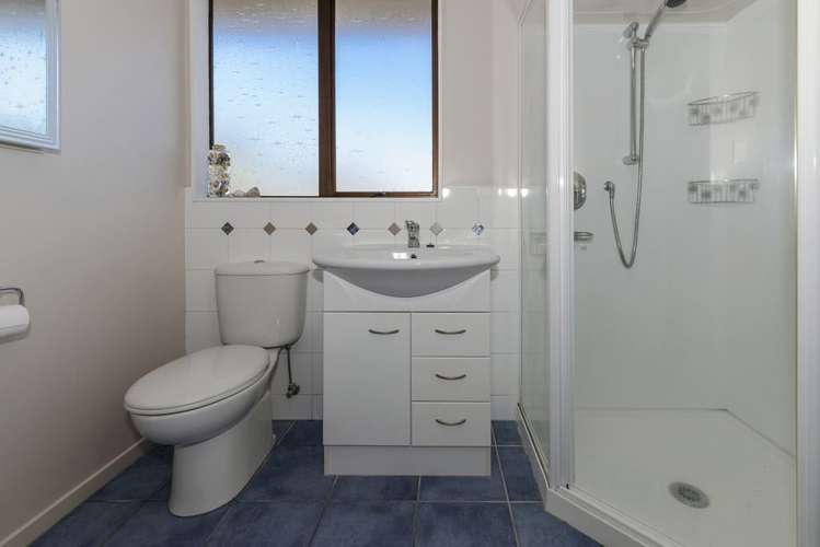 100 Beach Road Te Atatu Peninsula_8