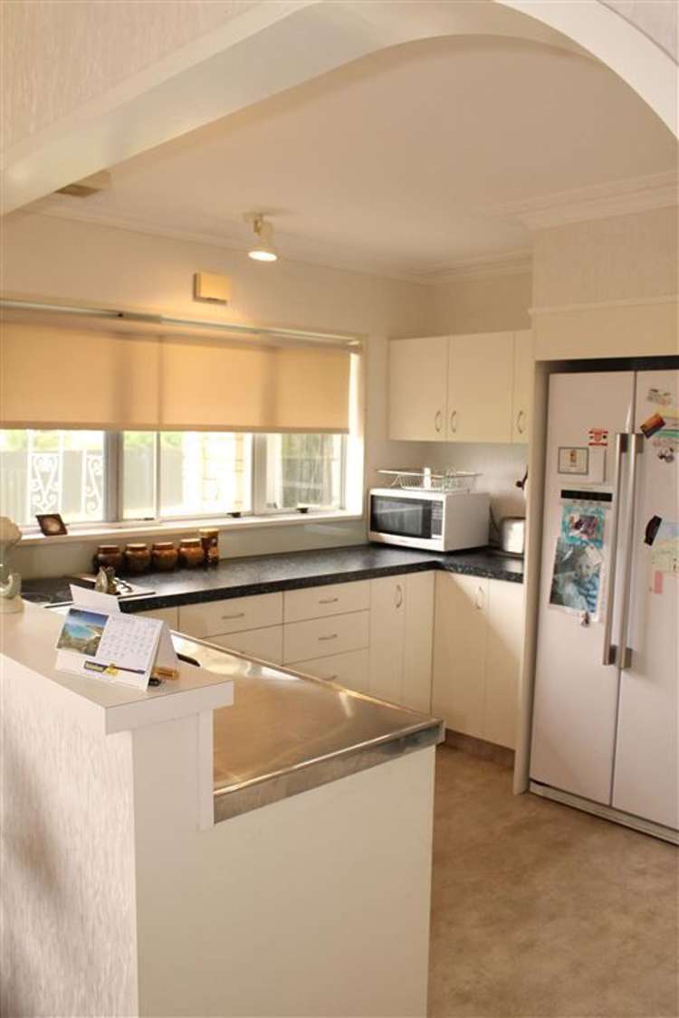 10 Catherine Crescent Te Aroha_3