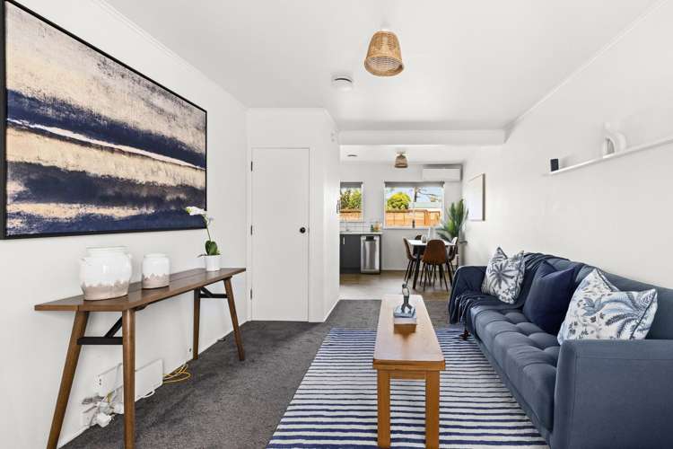 2/97 Nelson Crescent Napier South_3