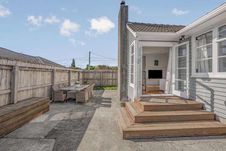 121 Thackeray Street Trentham_13