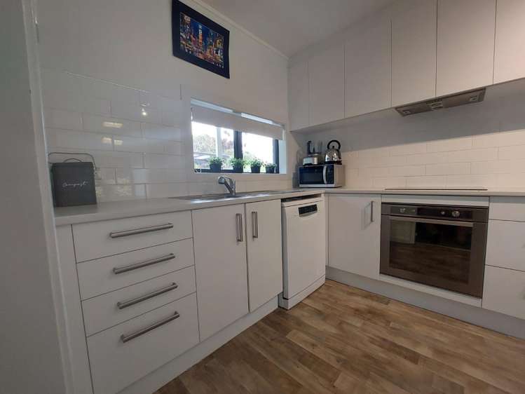 2/34 Riverview Road Panmure_5